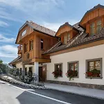 Menart Estate Apartma *