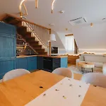 Menart Estate Apartment *