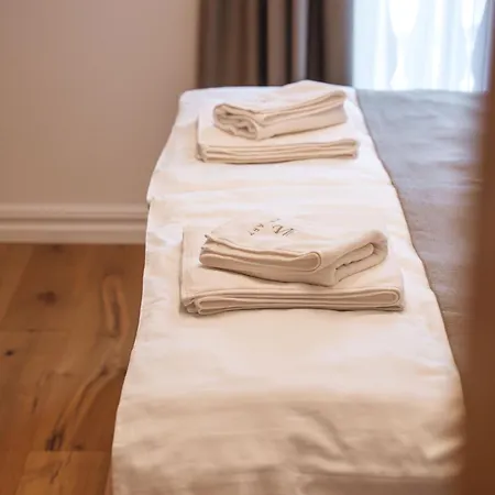 Menart Estate Apartamento Cerklje na Gorenjskem