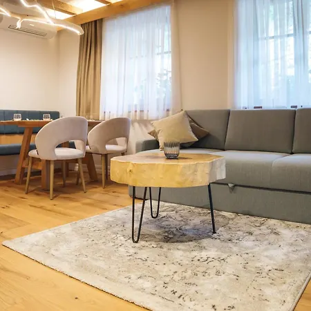 Apartment Menart Estate