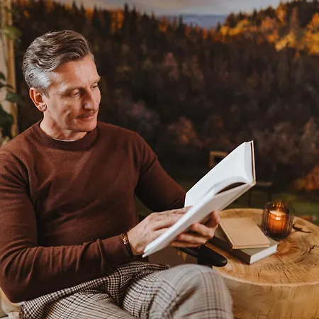 Menart Estate 公寓 *