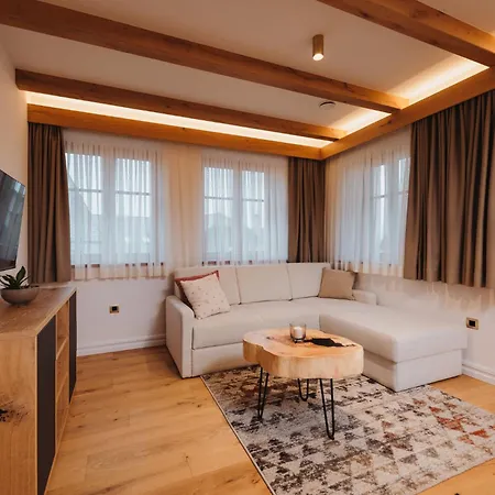 Menart Estate Апартаменты Церклье-на-Гореньскем