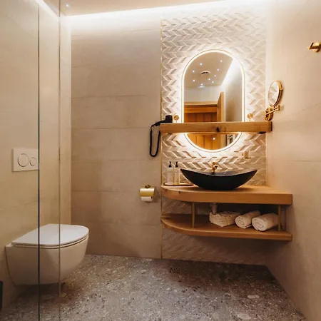 Апартаменты Menart Estate Церклье-на-Гореньскем