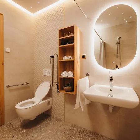 Menart Estate Διαμέρισμα Cerklje na Gorenjskem