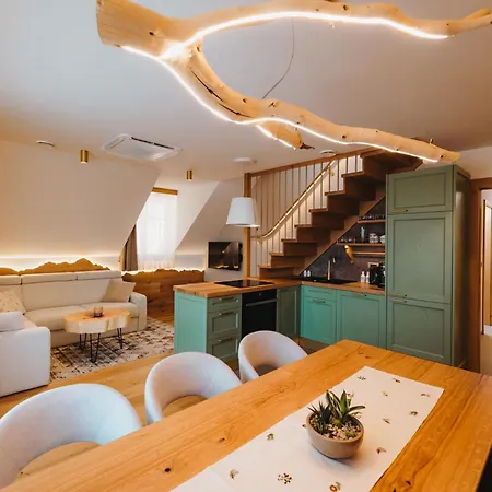 Menart Estate * 戈雷尼斯卡地区采尔克列