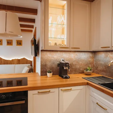 Apartman Menart Estate