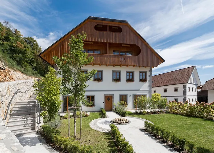 Appartement Menart Estate *