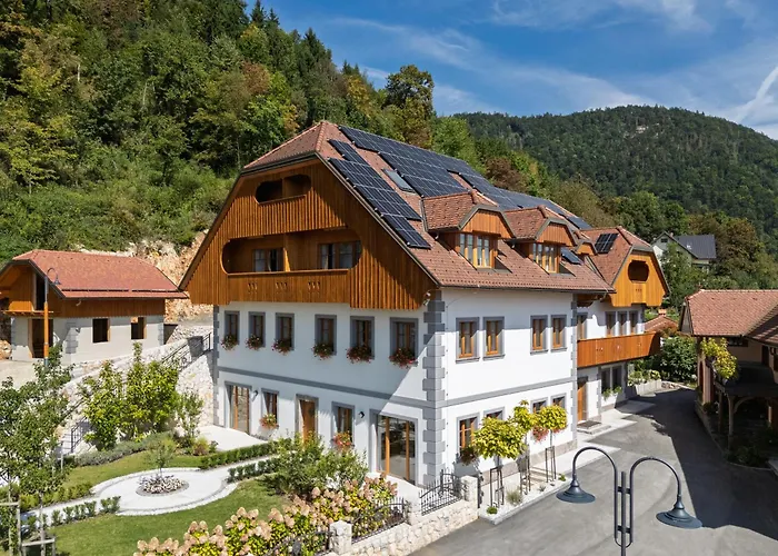 Menart Estate Appartement