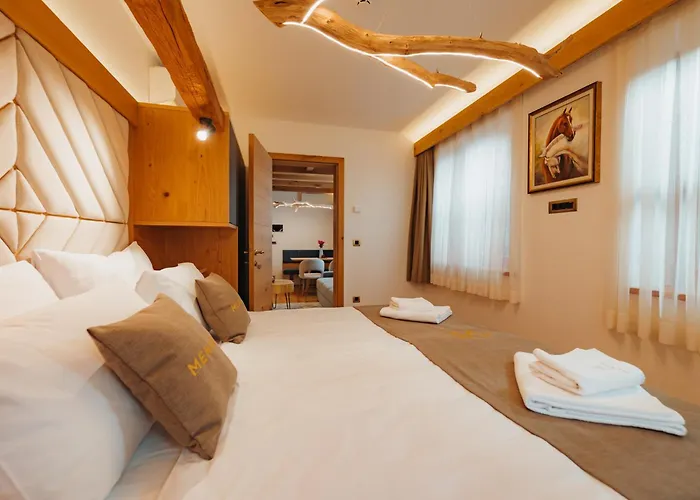 Apartment Menart Estate *